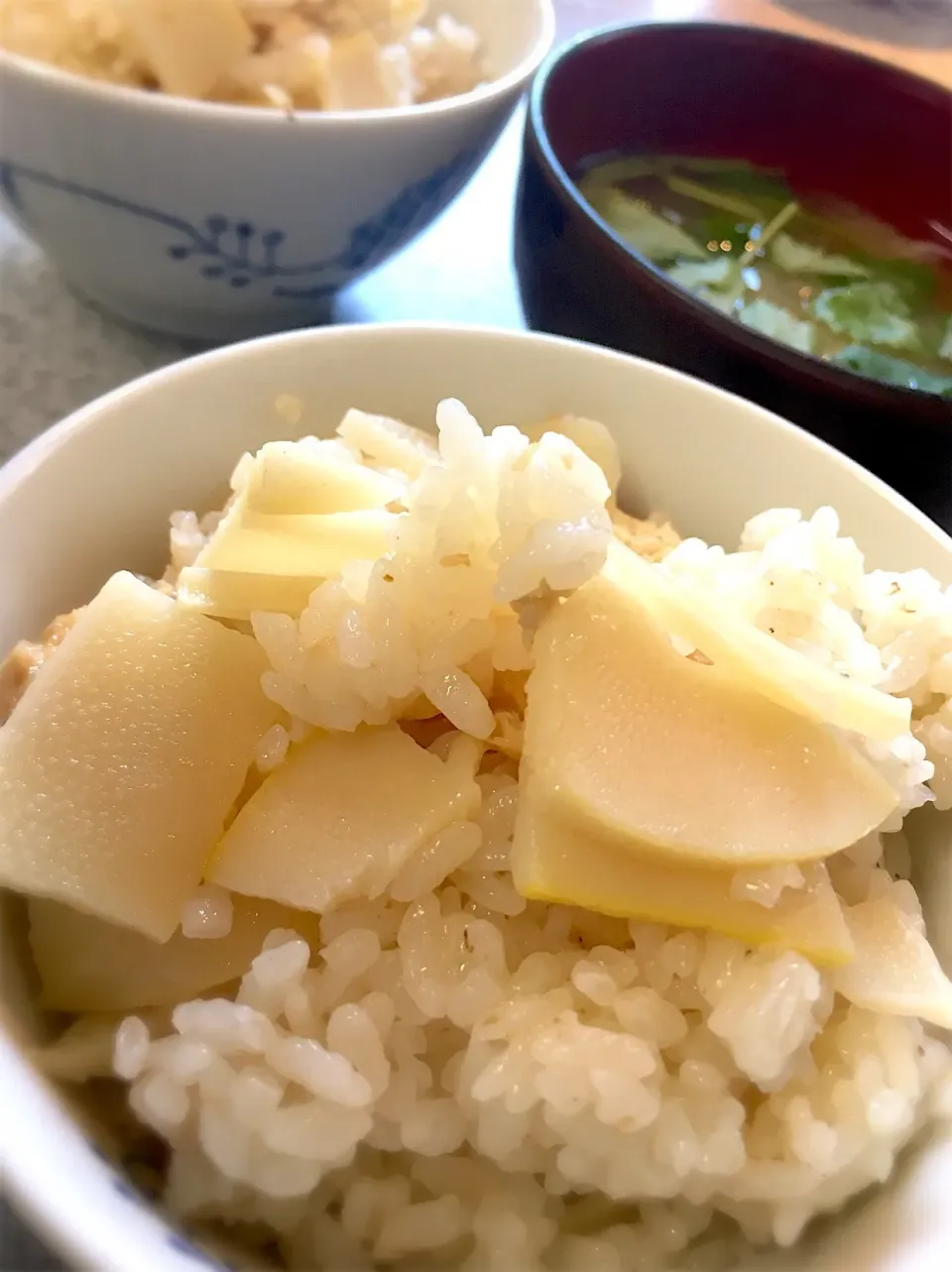 Snapdishの料理写真:たけのこご飯とたけのこの味噌汁✨|てんてんさん