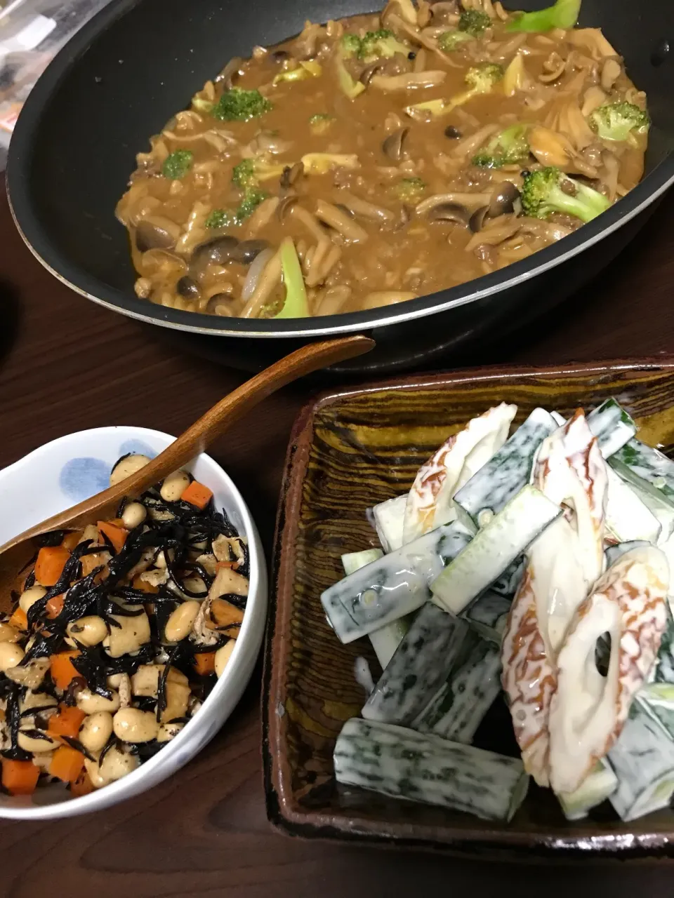 5月15日晩ご飯。ボロネーゼ、ひじき煮、ちくきゅうのワサマヨ和え。|あやさん