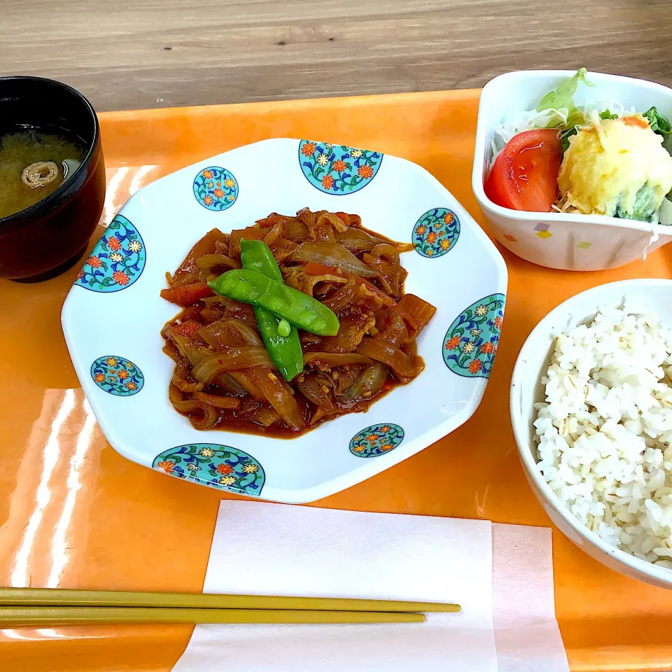 昨日のランチ❣️豚肉のピリ辛甘味噌炒め*\(^o^)/*|すかラインさん