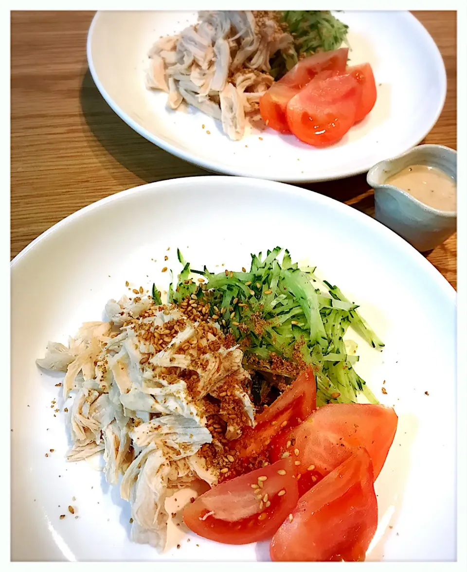 簡単棒々鶏〜チンしてほぐしただけ。Shredded chicken with sesame sauce|toyamadaさん