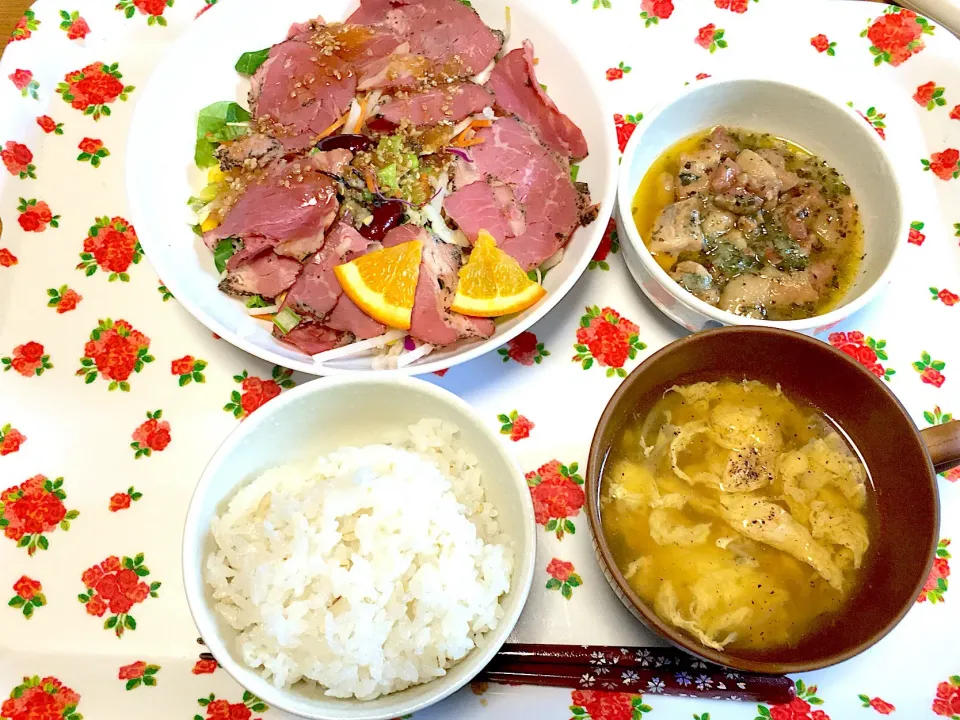 パクチーチキン🌱🍗
20品目のバランスサラダ🥗
パストラミビーフ乗せ
卵スープ🥚
新潟コシヒカリ麦ごはん🍚はし|yumyum😋さん