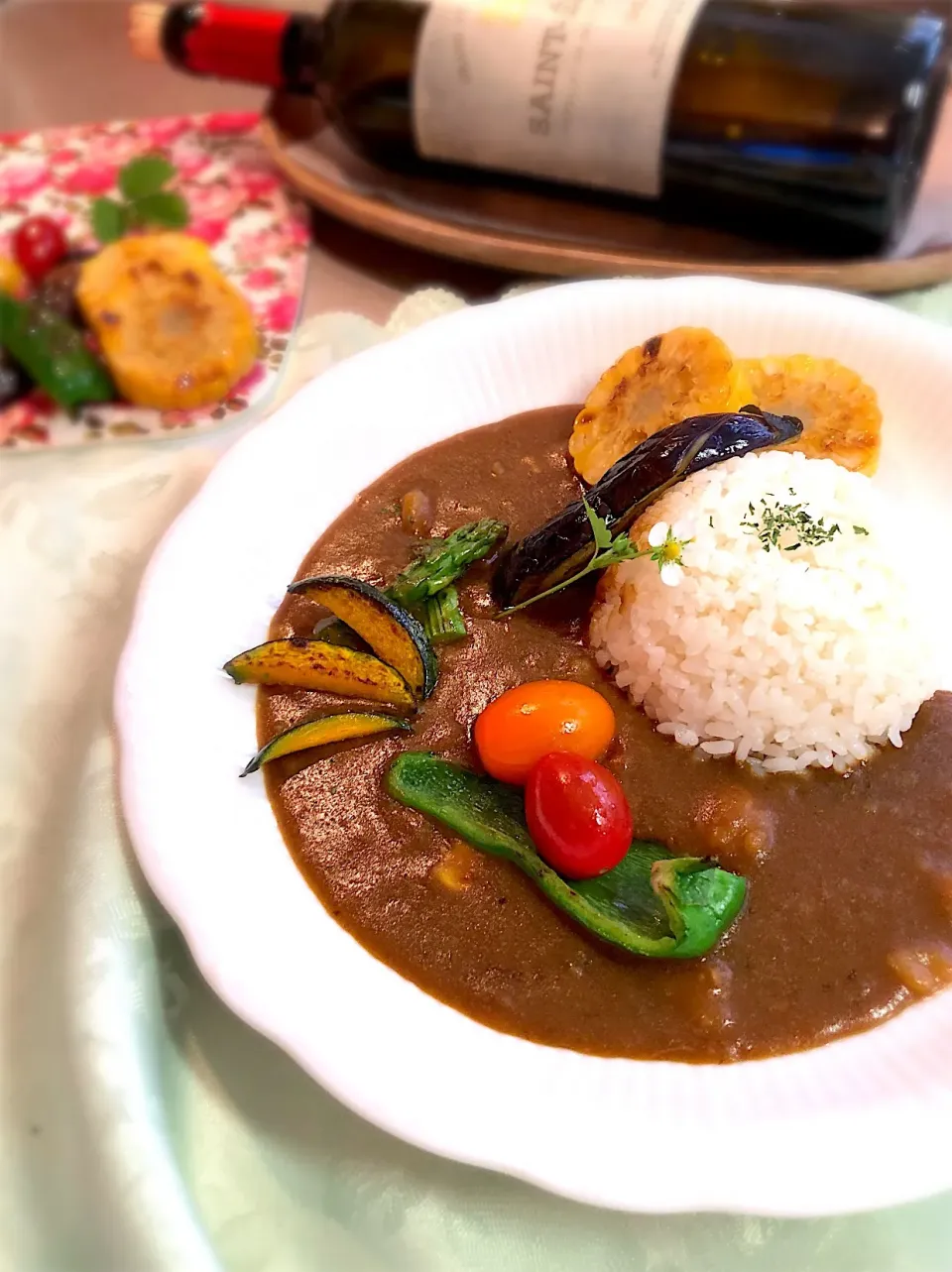 夏野菜カレー🍛🍆🌽|AKUBI*:ஐ(●˘͈ ᵕ˘͈)さん