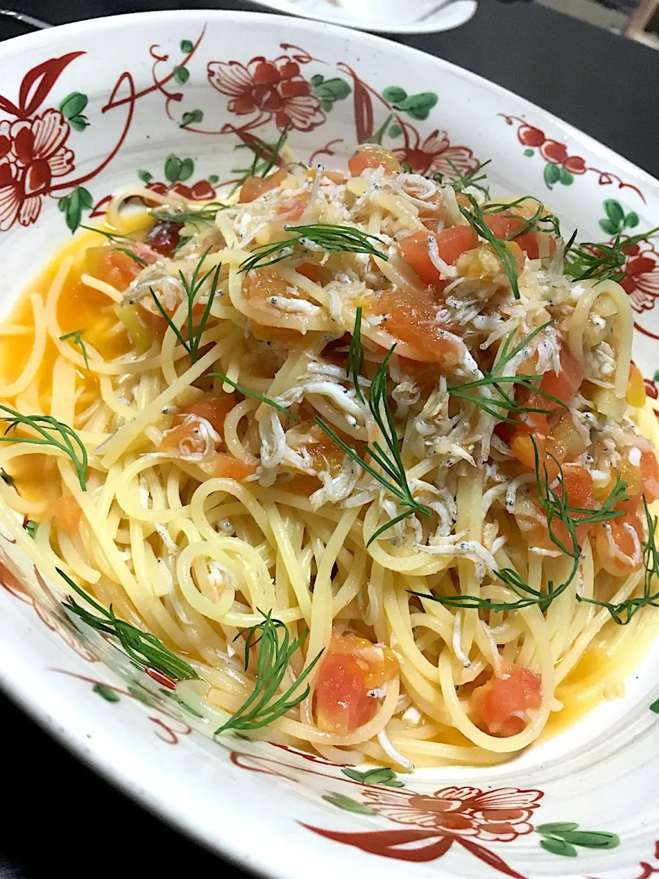 しらすとトマトのパスタ！|長さんさん