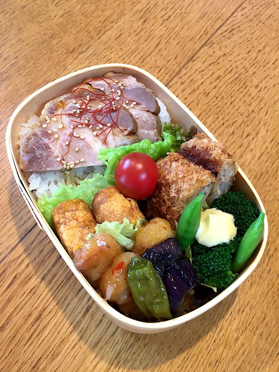 Snapdishの料理写真:高校生息子のお弁当  焼豚丼 #わっぱ弁当|まつださんさん