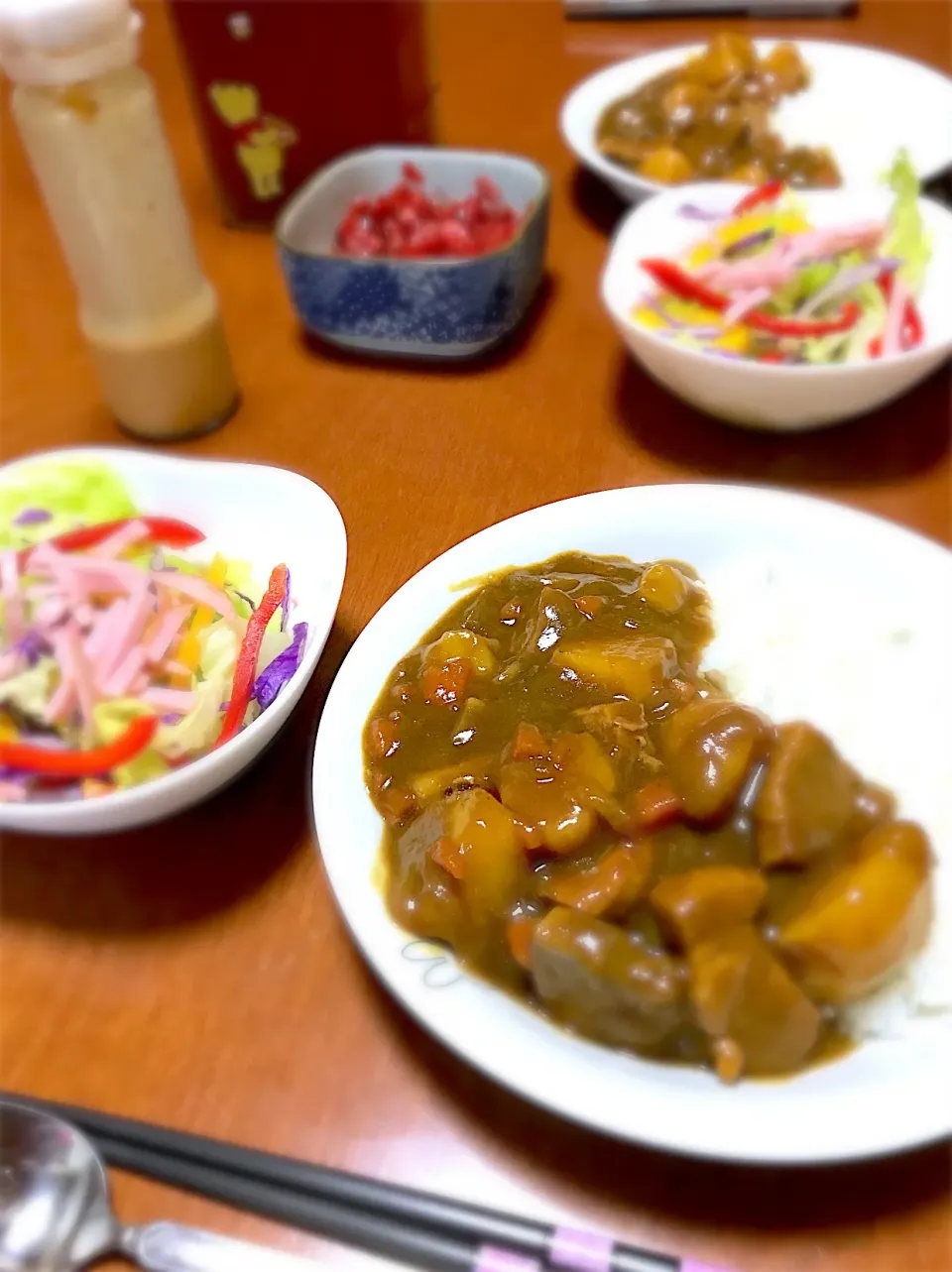 カレー🍛とカラフルサラダ🥗|バシュランさん