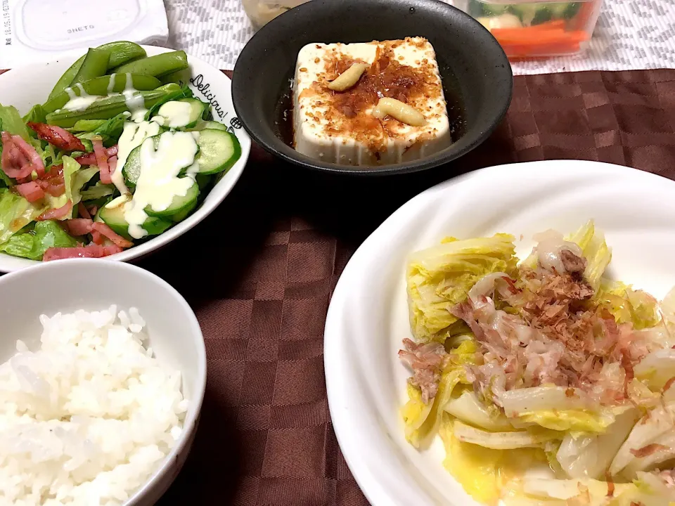 白菜と豚肉
サラダ
冷奴|かなりんさん