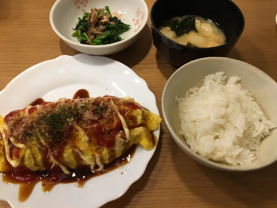 豚平焼き
ほうれん草のおひたし
お麩とワカメのお味噌汁|あわちゃんさん