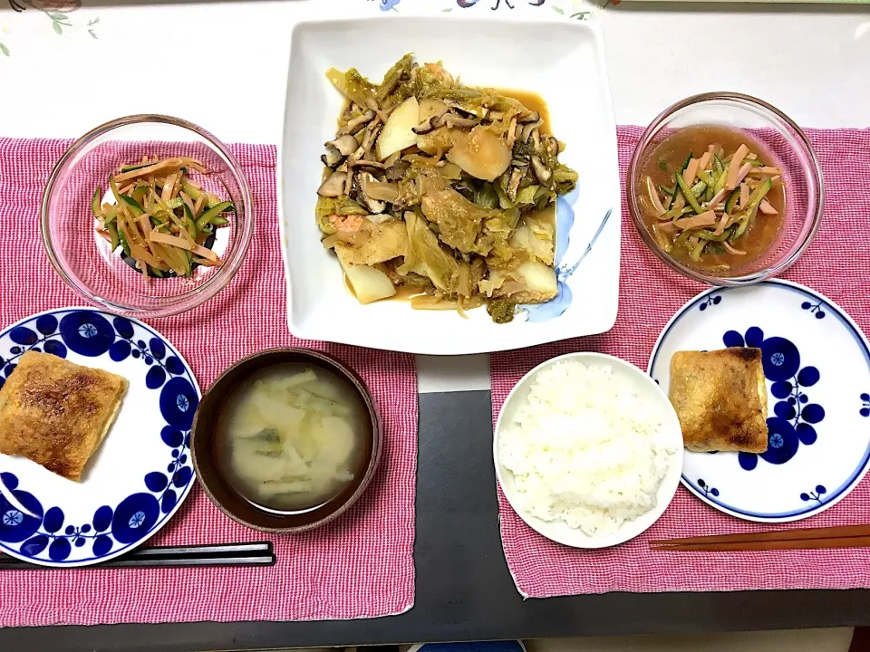 Snapdishの料理写真:鮭のちゃんちゃん焼きのご飯|みよさん