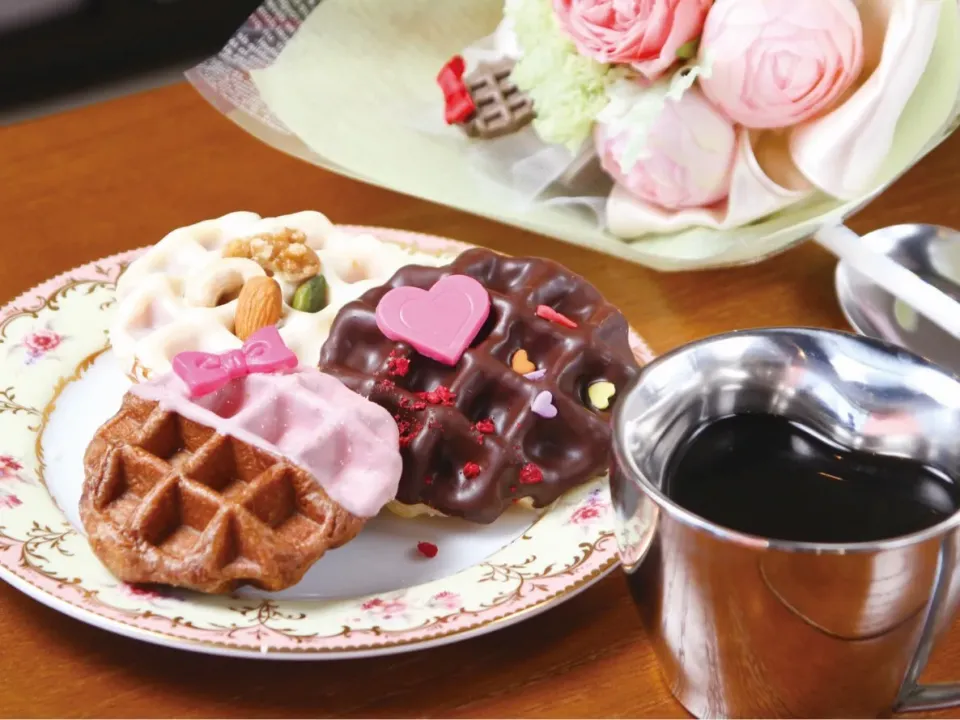 チョコDECO🍫Waffleで CoffeeTime☕️♡|AKUBI*:ஐ(●˘͈ ᵕ˘͈)さん