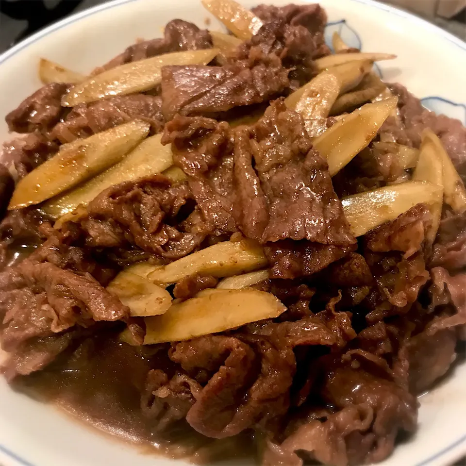 ごぼうと牛肉のすき焼き風|Junya Tanakaさん