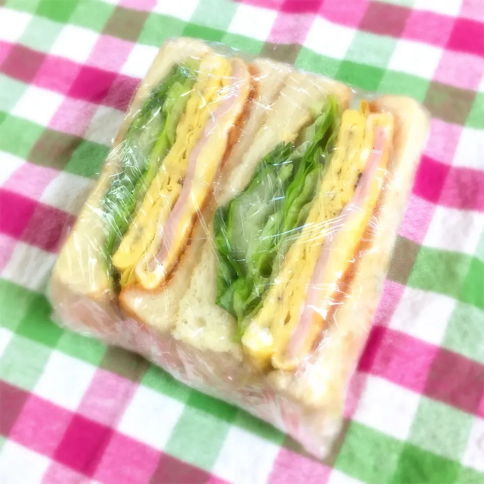 ハムエッグサンドイッチ🥪|⑅ まめ子 ⑅さん