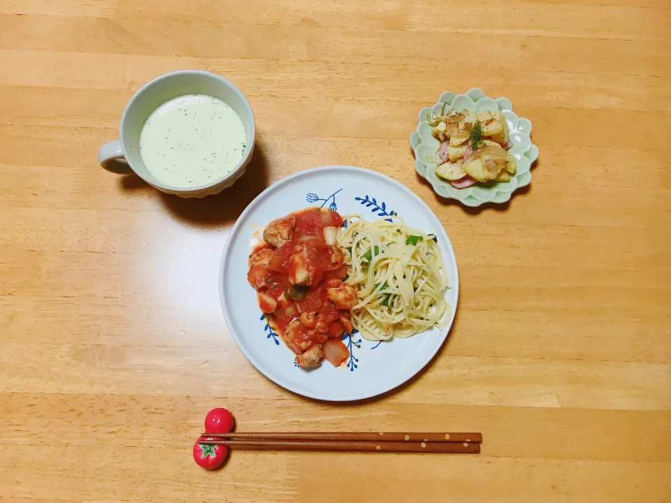 鶏肉のトマトソース スパゲティ添え                                                           ジャーマンポテト|ちゃみこさん