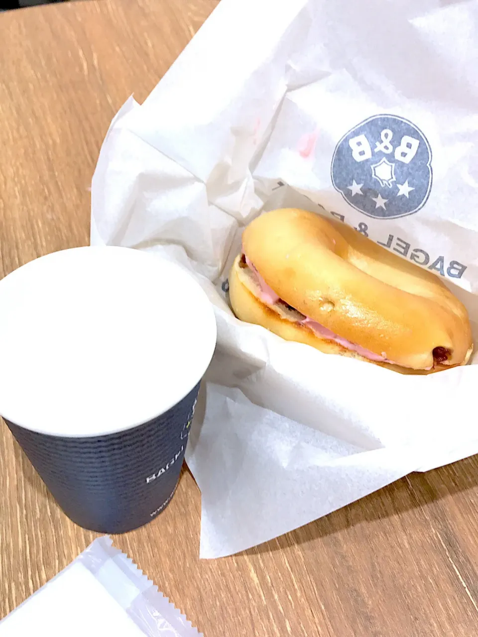 Snapdishの料理写真:Bagel Banana Milk with Strawberry cream|Ayakoさん