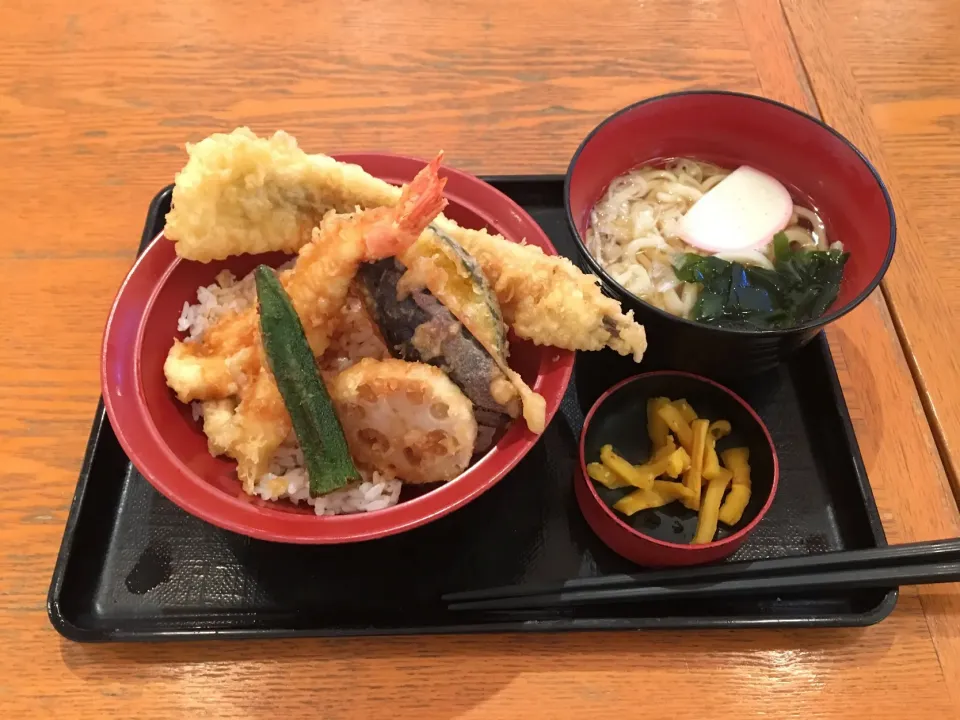 久兵衛屋の上天丼とミニうどんセット|畑田 成治さん