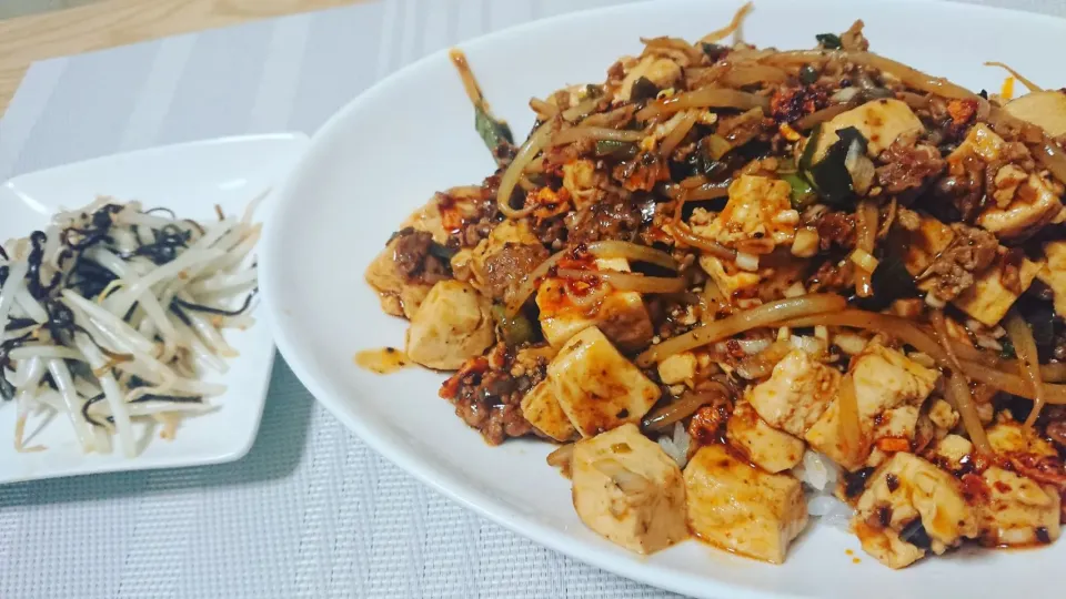 麻婆豆腐丼とモヤシのナムル|cookingパパ五郎さん