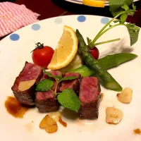 Snapdishの料理写真:牛ヘレ肉のロースト|ちこたんさん