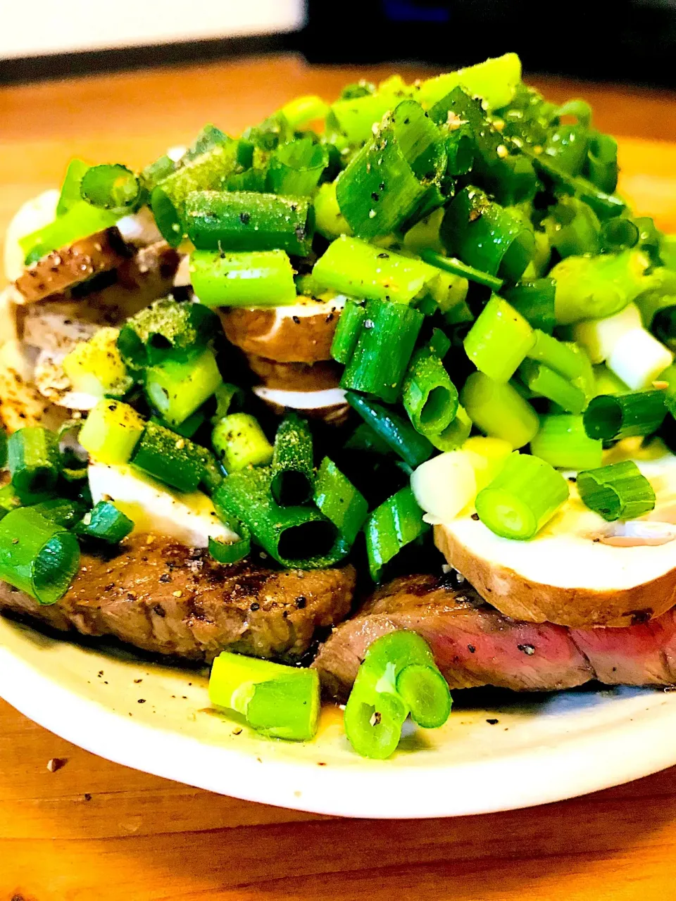 Snapdishの料理写真:大好きなネギ満タンステーキ🥩|kimibouさん