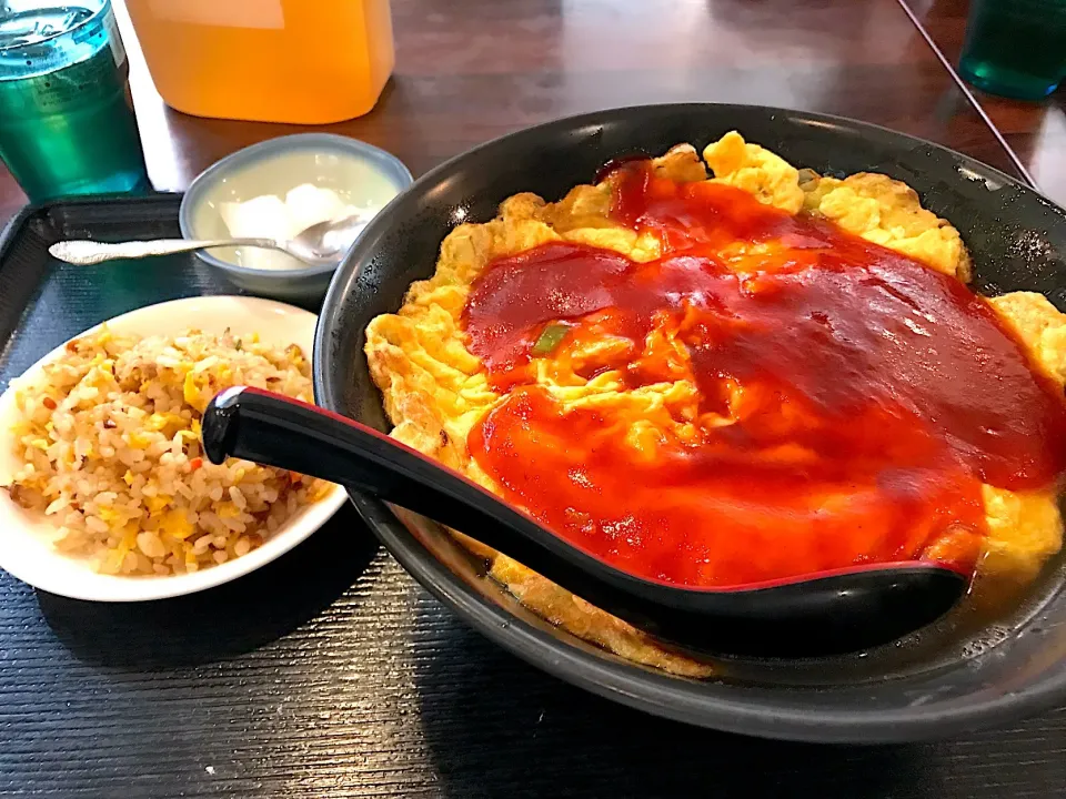 Snapdishの料理写真:天津麺＋半炒飯|マハロ菊池さん