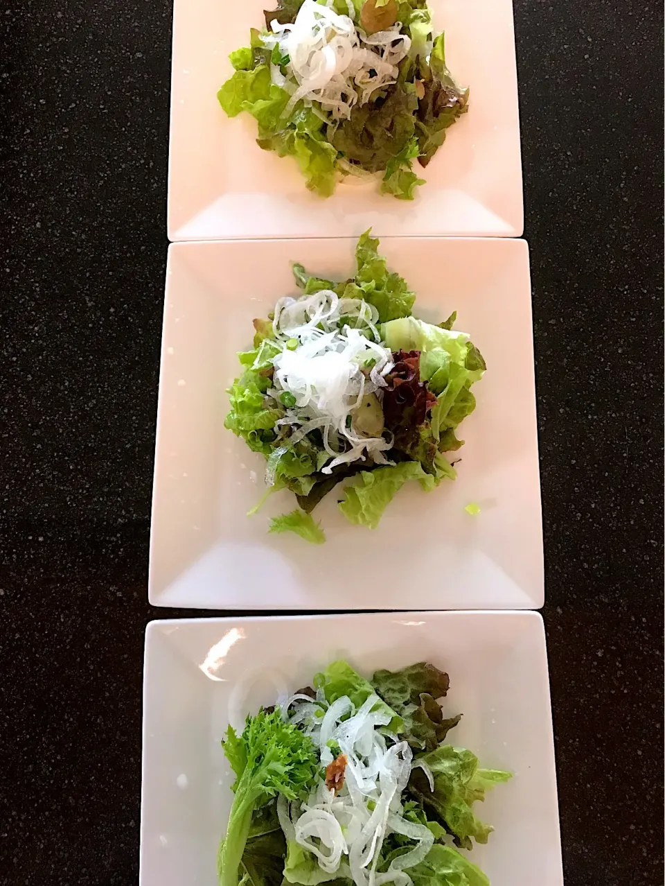 新玉ねぎサラダ🥗|シュトママさん