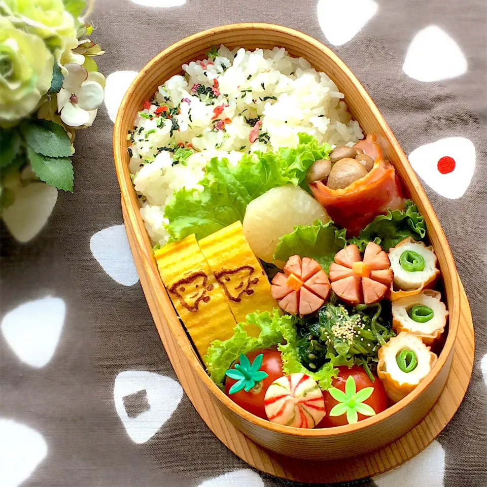 曲げわっぱ弁当 ♪
ふろふき大根 他

#曲げわっぱ|papillonloveさん