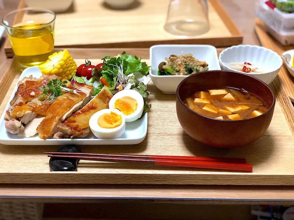 Snapdishの料理写真:鶏肉塩焼き定食|ともさん