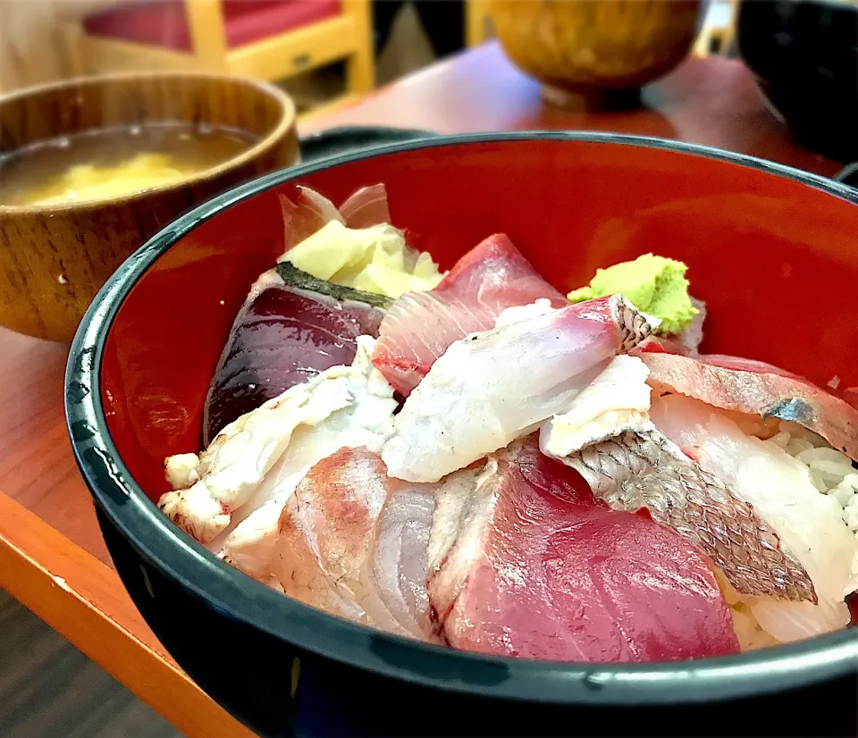 昼ごはん 海鮮丼|砂雪さん