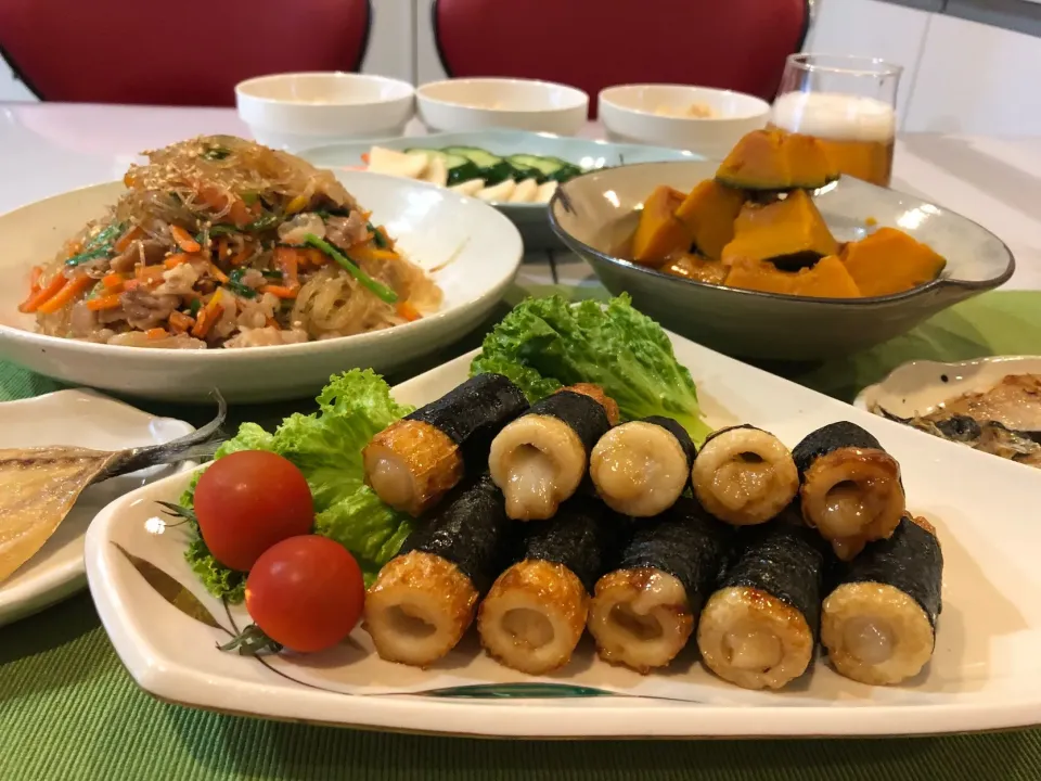 晩酌ご飯🍺餅ちくわのバタポン焼とチャプチェなど…|ハマちゃんさん