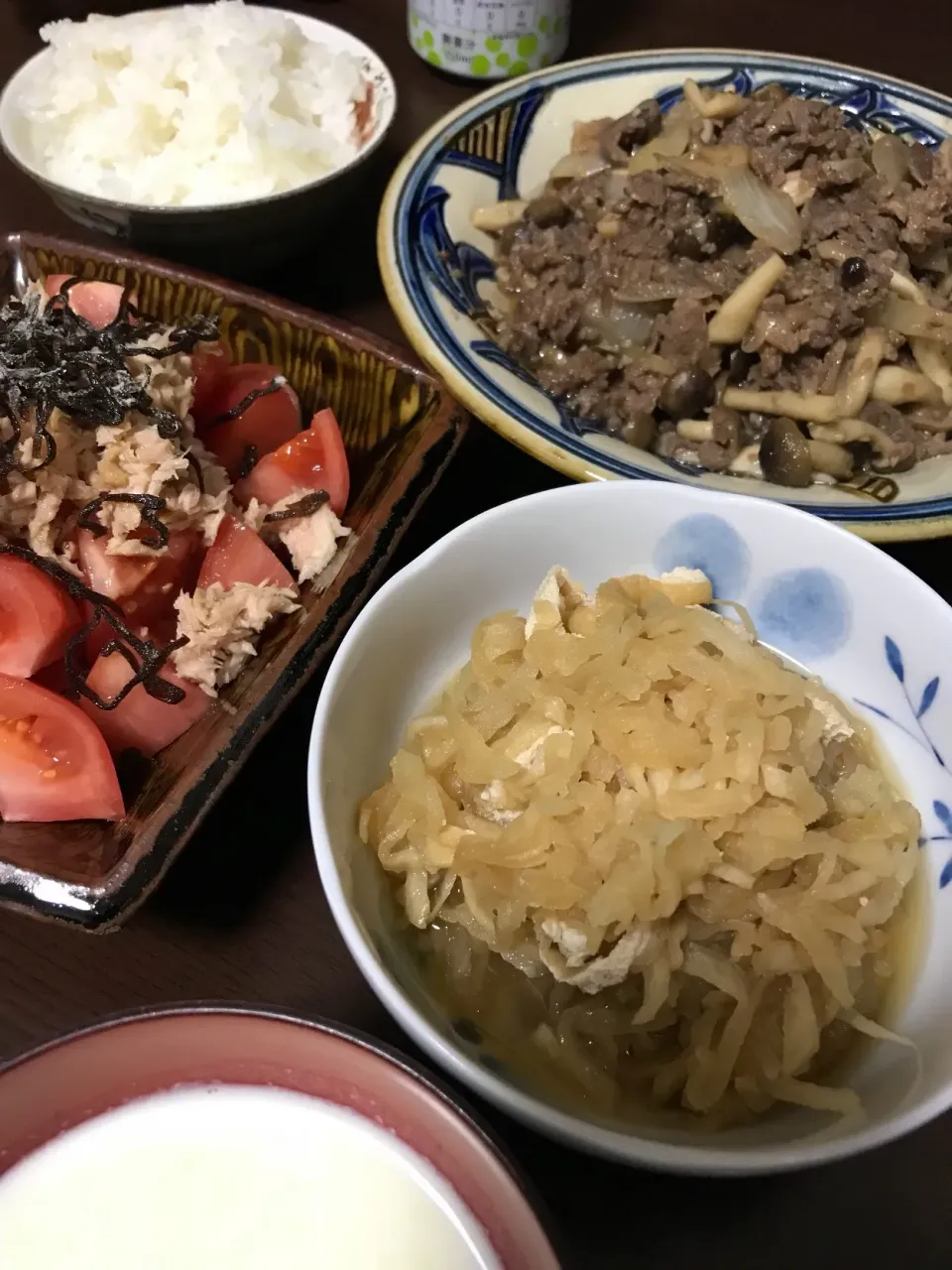 5月24日晩ご飯。プルコギビーフ、切り干し大根煮、トマトツナ塩昆布和え。|あやさん