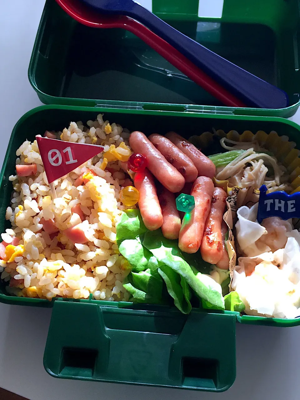 Snapdishの料理写真:毎日弁当(愛情on❤) もち麦チャーハン|えみさん