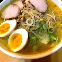 Snapdishの料理写真:味噌ラーメン|ポテト☆チップスさん