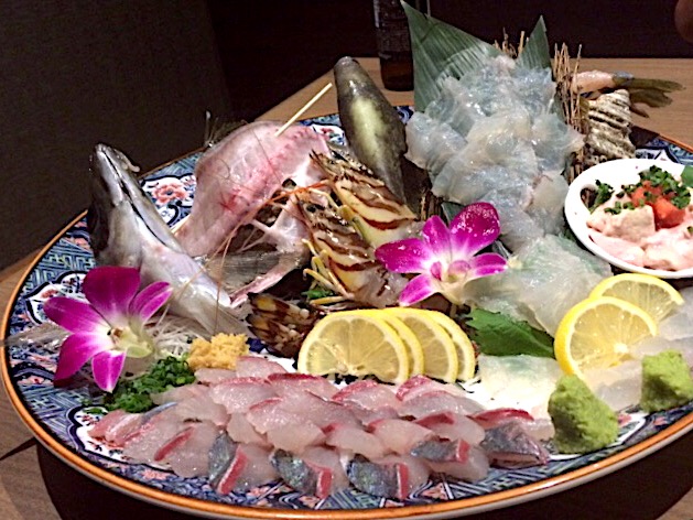 釣りたて 馬面ハギ 天然シマアジ 活車海老 お造り 酒肴菜 Kun 自 18 5 1 Snapdish スナップディッシュ Id Eeufha