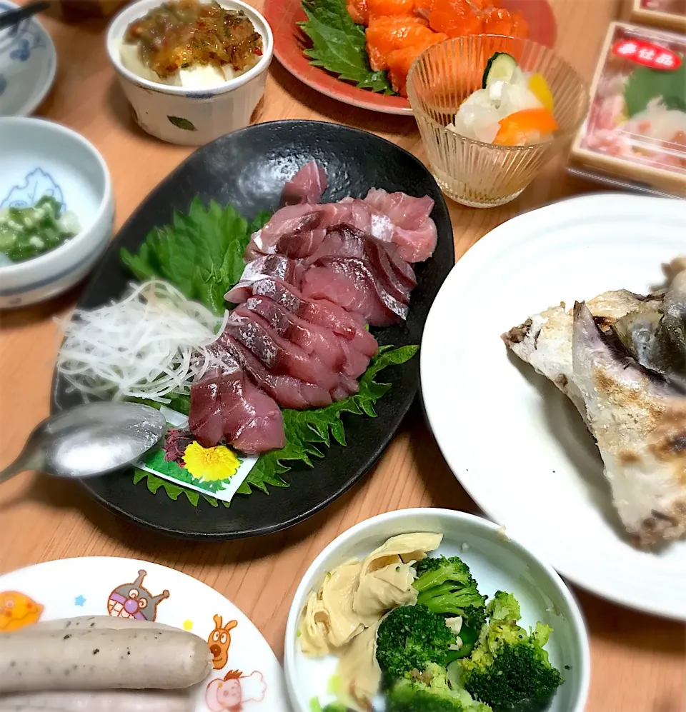 ばんごはん！
おつくり、おひたし、焼き魚。|らぶかさん