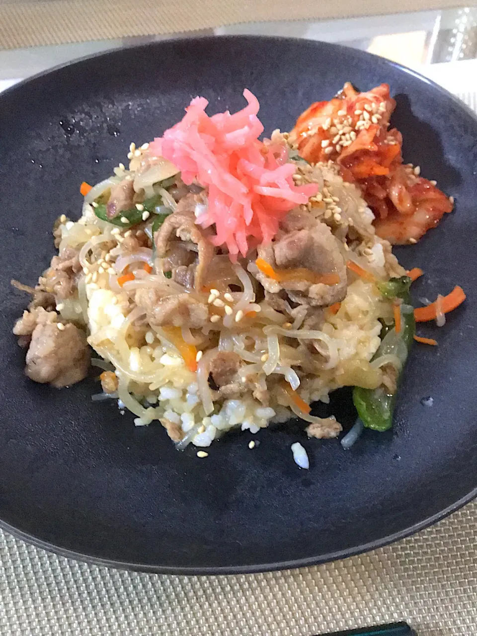 豚春雨丼|肉玉にゃんこさん