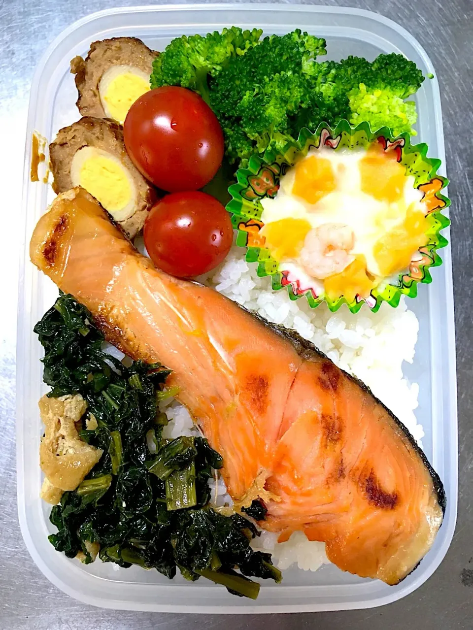 Snapdishの料理写真:鮭弁当 #高校生男子弁当  #息子リクエスト  #赤穂の天塩 で美味|友美さん