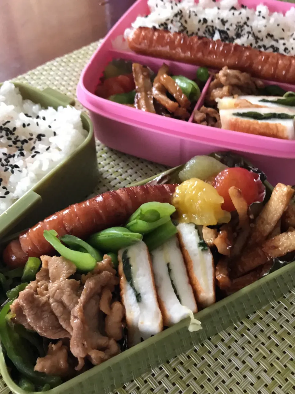 Snapdishの料理写真:今日のお弁当🍱
豚の生姜焼き

5月最終週
曇り空でスタートの
月曜日

ジメジメした日に
なりそう
ハンカチ忘れずに
今週も
頑張っていってらっしゃい👋😊|mokoさん