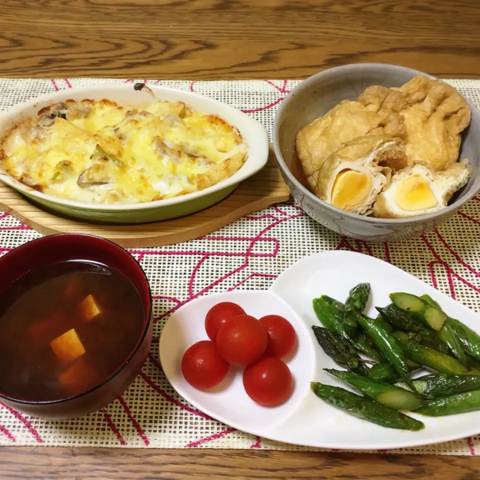 ペンネのグラタン・あぶたま・グリーンアスパラのバター炒めとプチトマト・豆腐としめじのお味噌汁|美也子さん