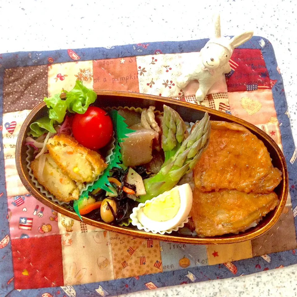 Snapdishの料理写真:今日のお弁当😊 #夫弁当  #地味弁  #わっぱ弁当|naonaomimichanさん