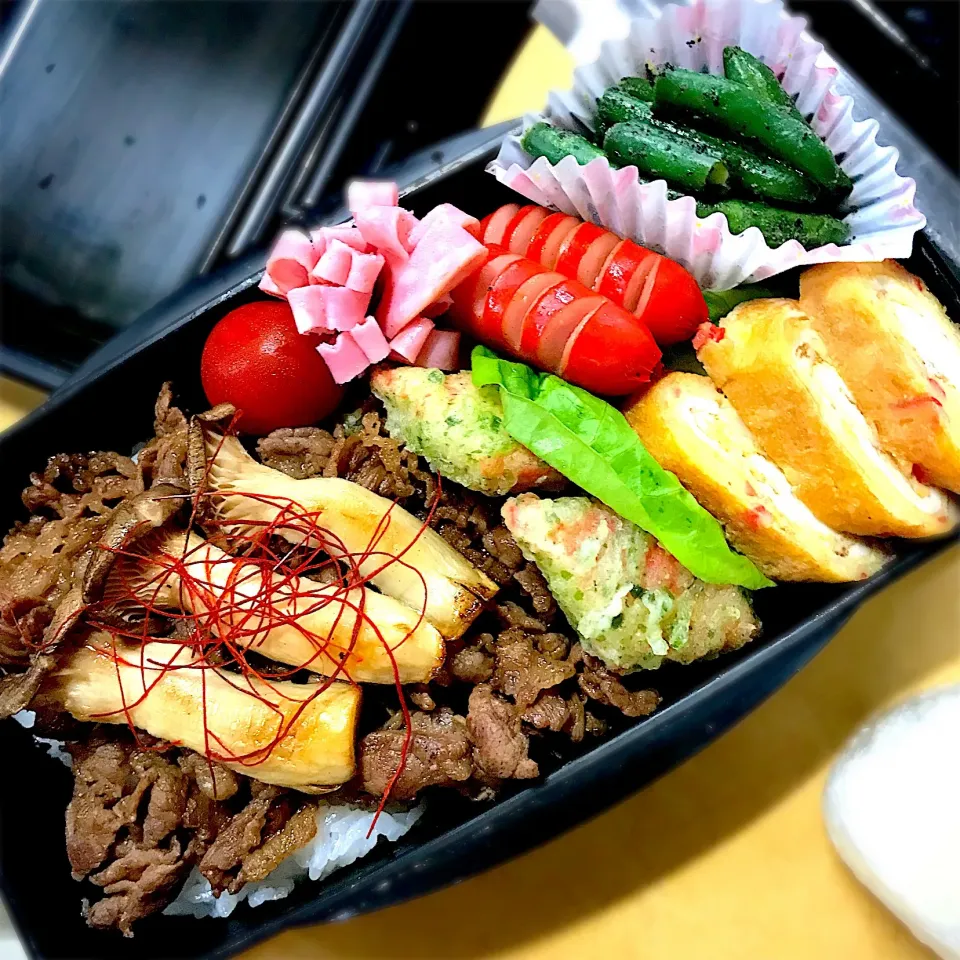 Snapdishの料理写真:#牛すき煮弁当|ryu222ayuさん