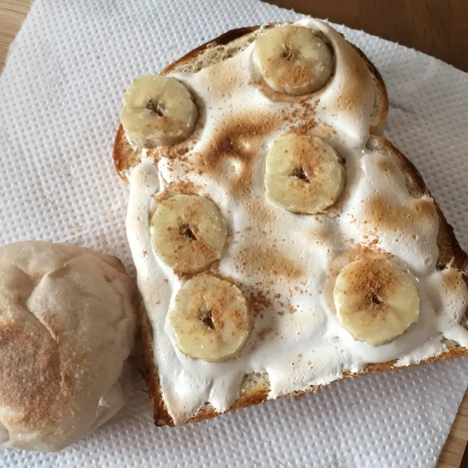 今日の朝ごはん🍞マシュマロバナナトースト🍌|宙まめさん