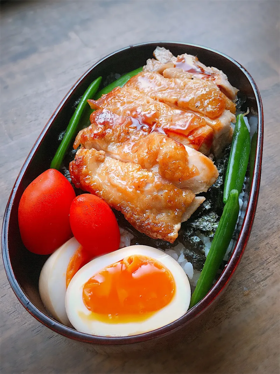 今日のお弁当
・鳥もも照り焼き
・煮卵|akiさん