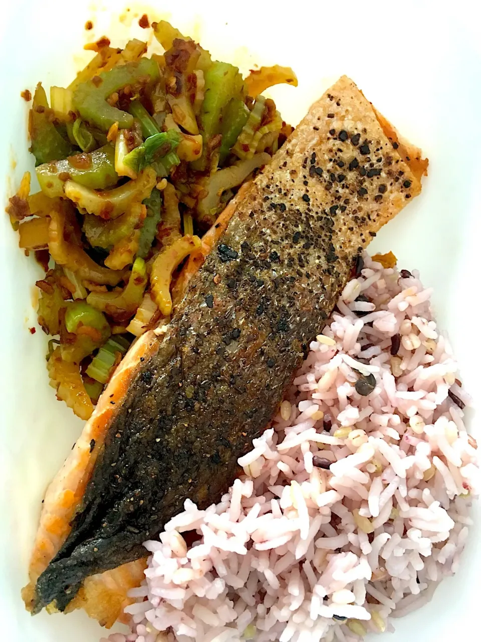 Celery with hae bee hiam, panfried salmon, multigrain rice|Ong Sor Fernさん