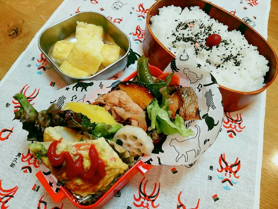 父ちゃんの今日のサラメシ
フレッシュトマト入りジャーマンオムレツ弁当|Naomi Furuyaさん