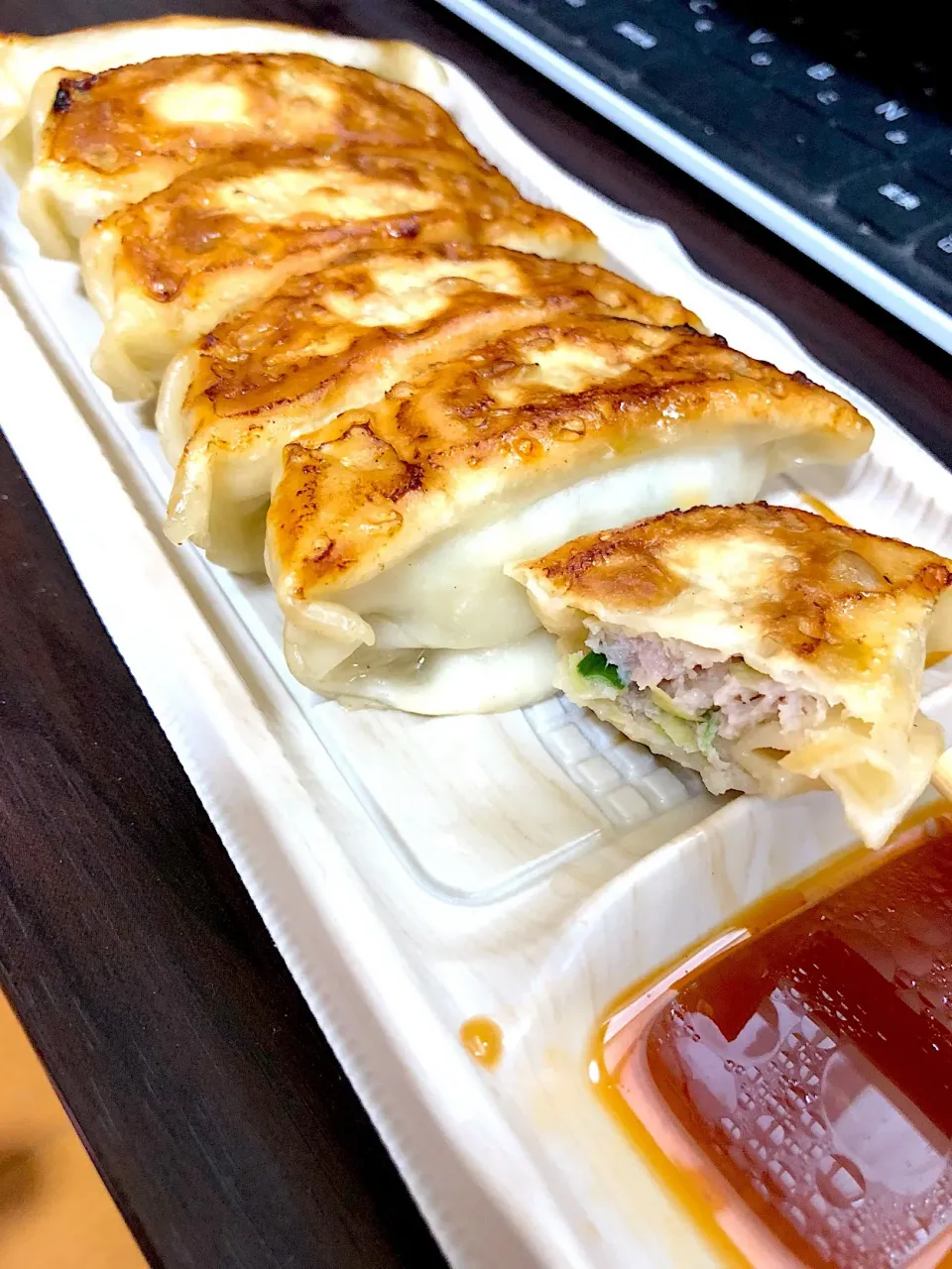 今日はセブンの餃子🥟|ツツヤンさん