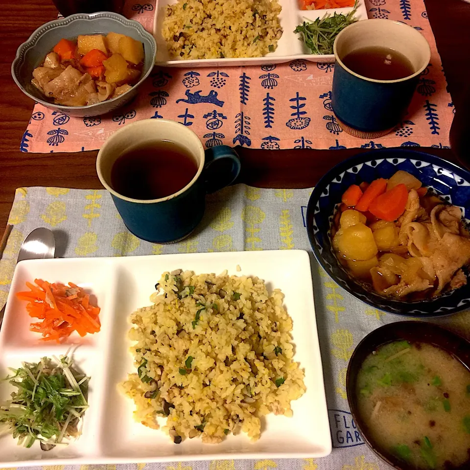 5.30夕飯  肉じゃが、和風チャーハン|ピカさん