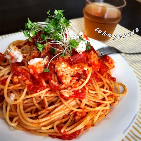 「サラダしたらば」を使ってみたSnapdishの料理・レシピ写真:🦀カニかまトマトパスタ🍅