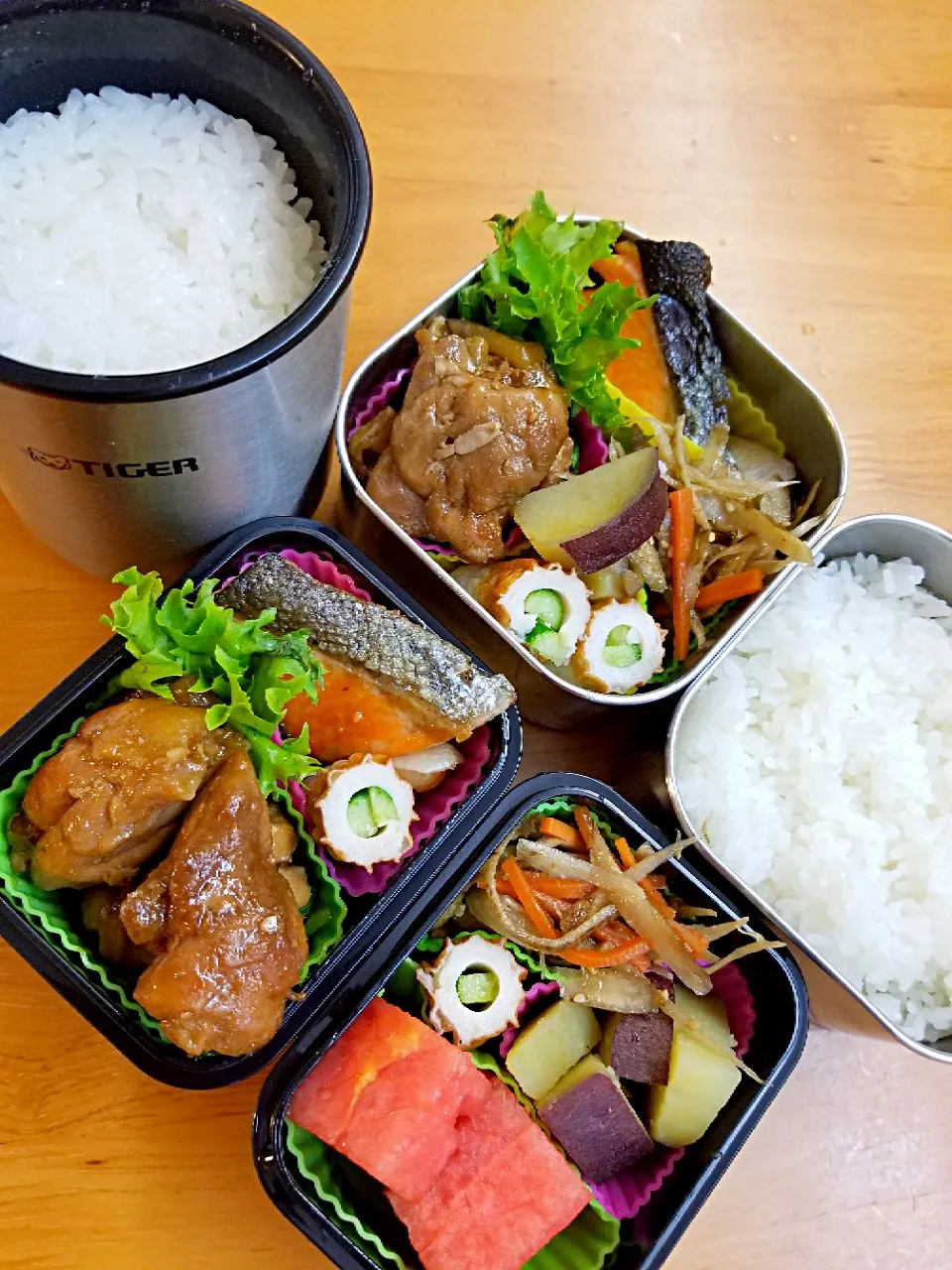 5月31日　鮭のムニエル　鶏照り焼き　きんぴらごぼう　さつまいも甘煮　スイカ|あけみさん