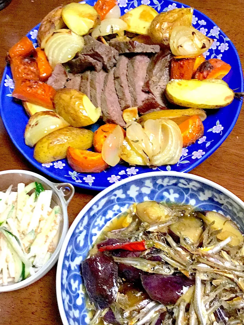 牛もも肉の野菜と香草焼き   茄子と煮干の南蛮焼き    大根のゴマだれサラダ|掛谷節子さん