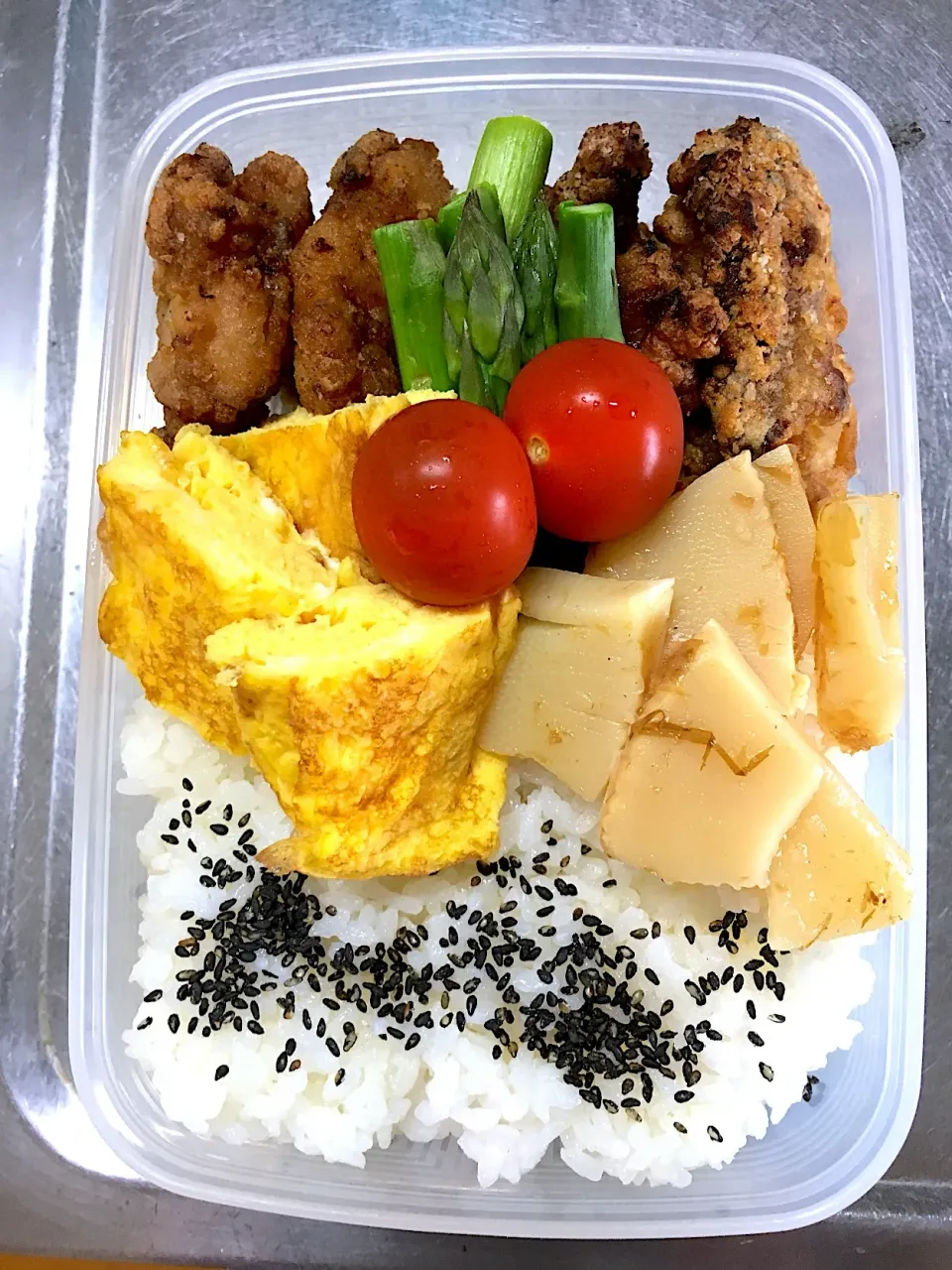 唐揚げ弁当 #息子弁当  #高校生男子弁当  #子供が好きな料理|友美さん