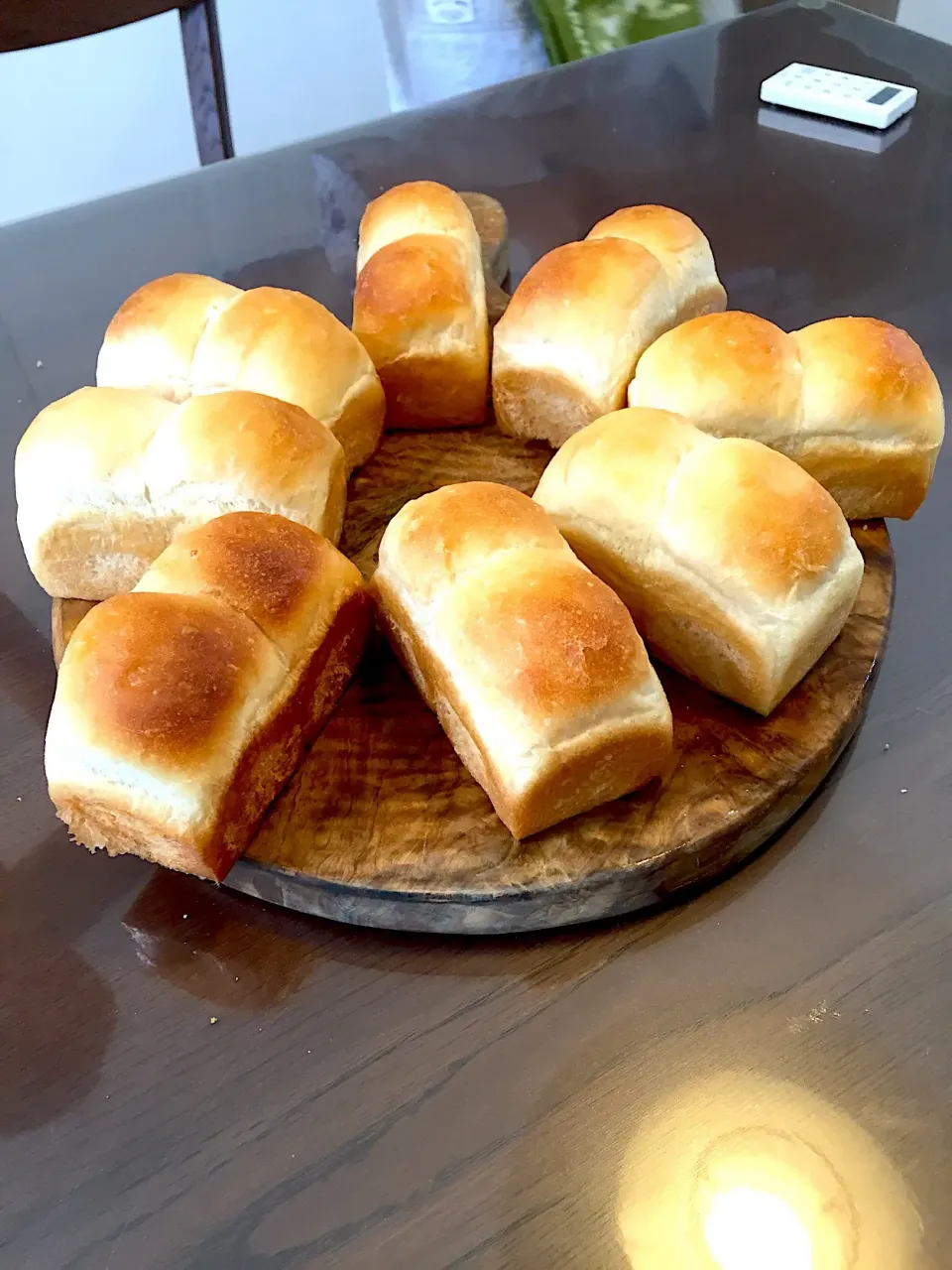 Snapdishの料理写真:ホシノ酵母のミニ食パン🍞|ぱにょさん