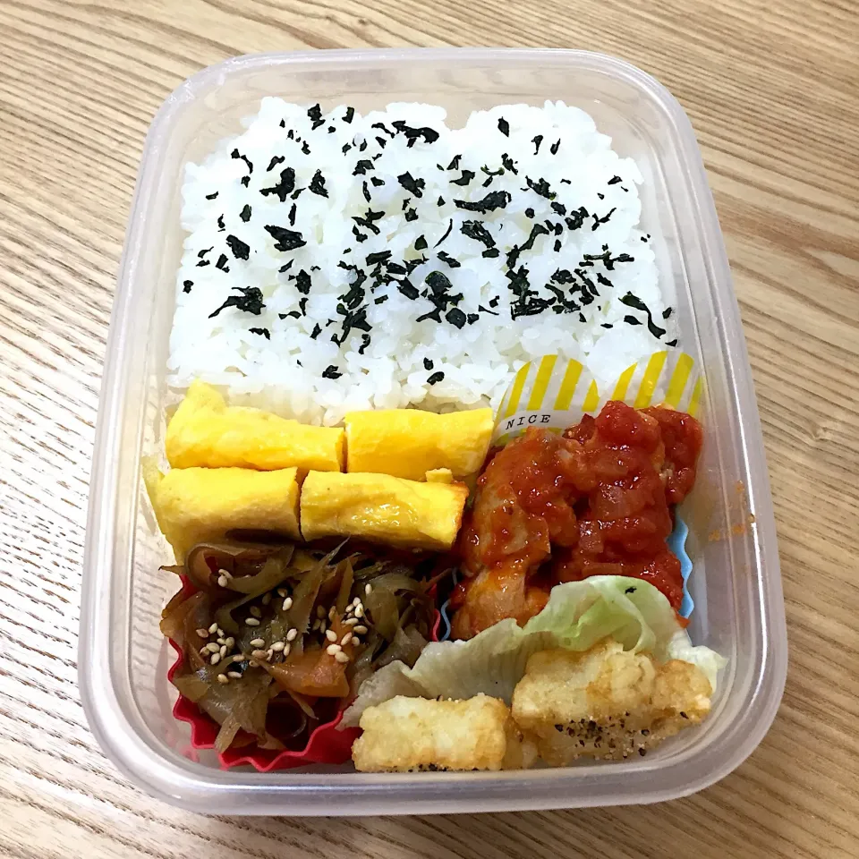 金曜日の旦那さんのお弁当☺︎ #お弁当記録  #チキンのトマト煮込み|むさけんさん